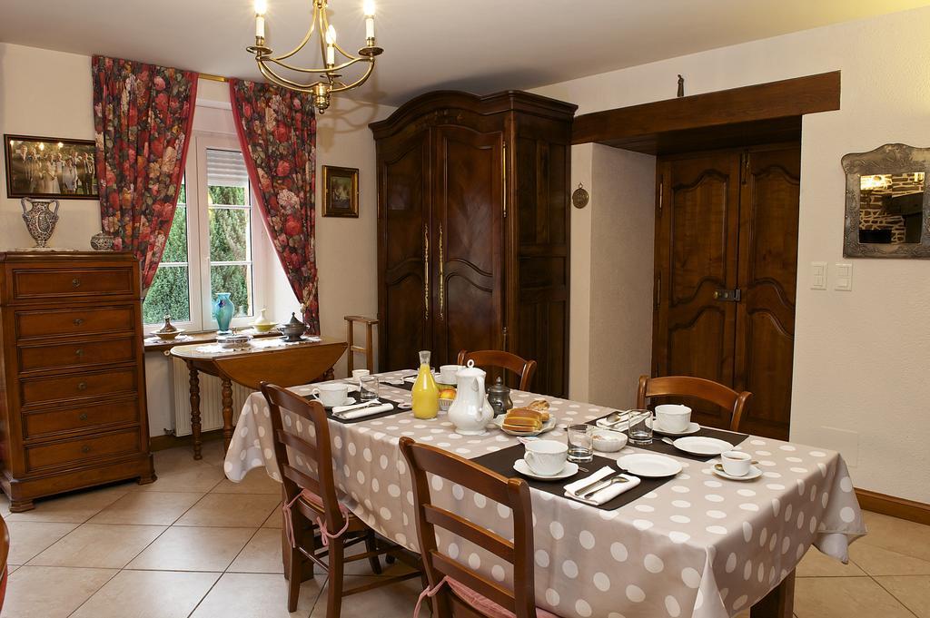 Chambres D'Hotes Les Sageais Baguer-Morvan Rom bilde