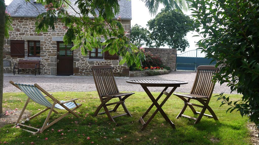 Chambres D'Hotes Les Sageais Baguer-Morvan Eksteriør bilde