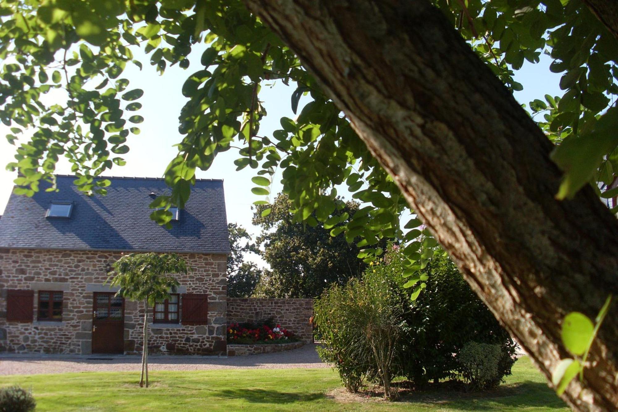 Chambres D'Hotes Les Sageais Baguer-Morvan Eksteriør bilde