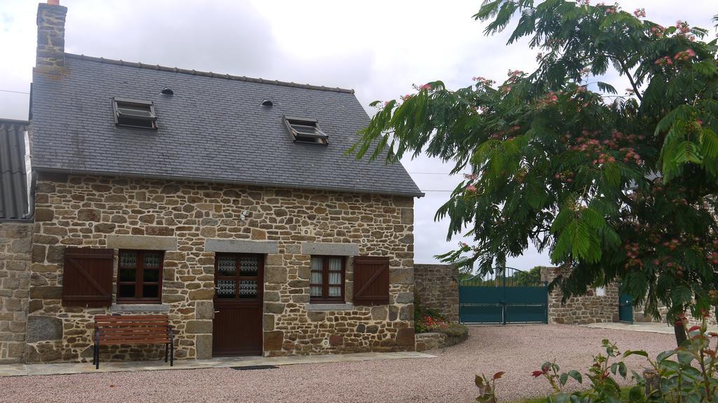 Chambres D'Hotes Les Sageais Baguer-Morvan Eksteriør bilde